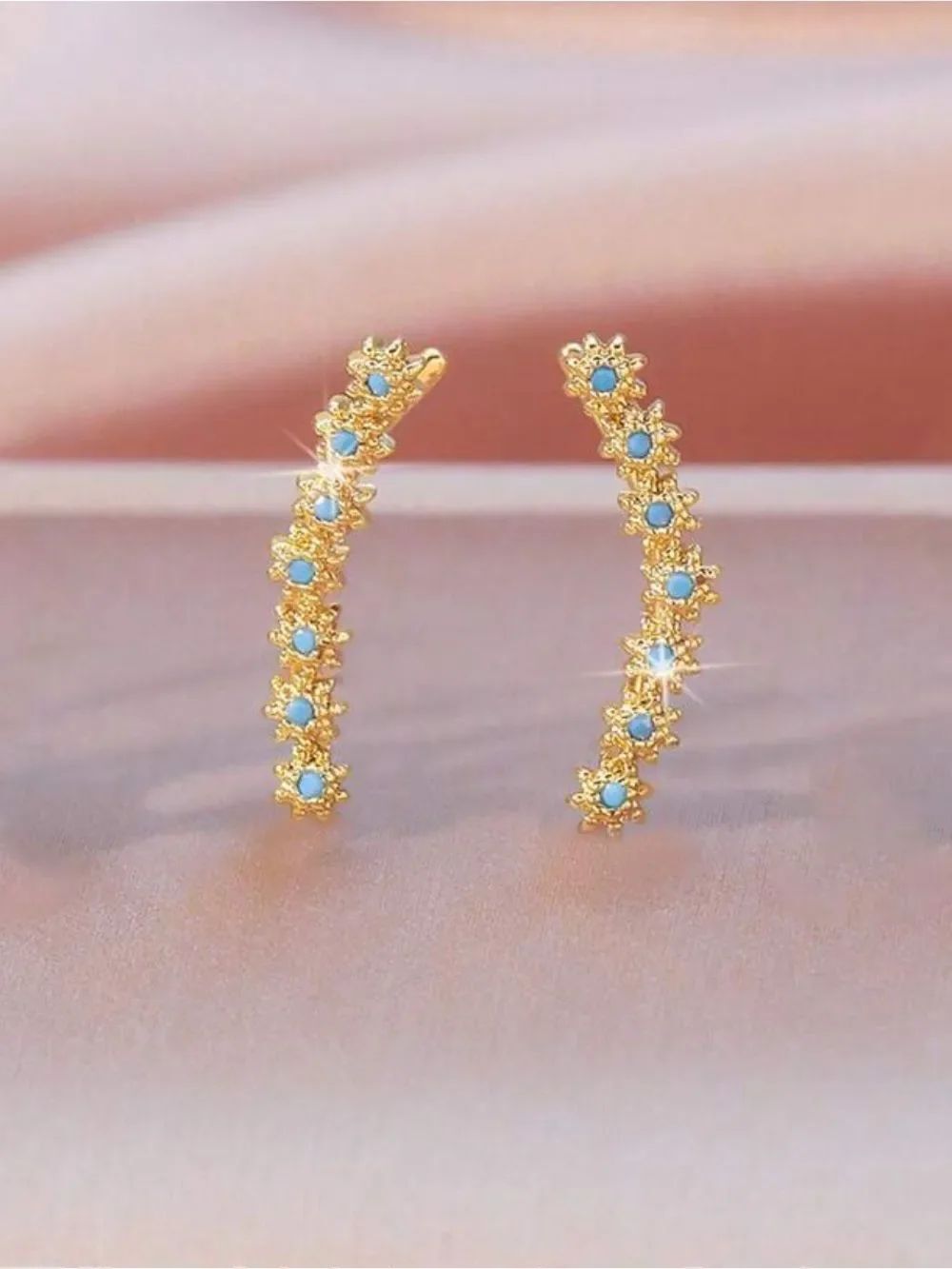 Diamond bar earrings Q1060